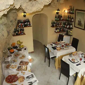 3* Bed & Breakfast Montevergini Centro Barocco