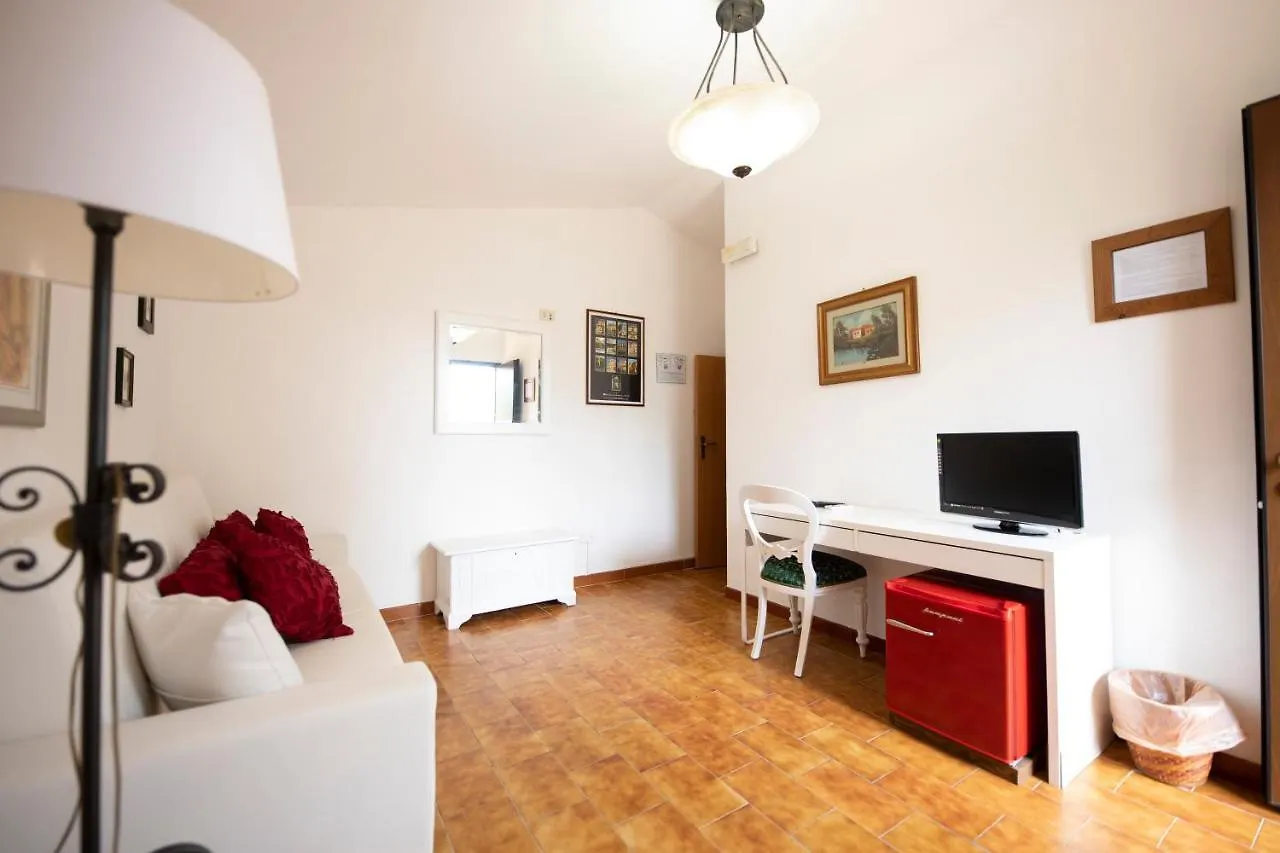 Dimora Della Pizzuta Hotel Noto 0*,  Italy